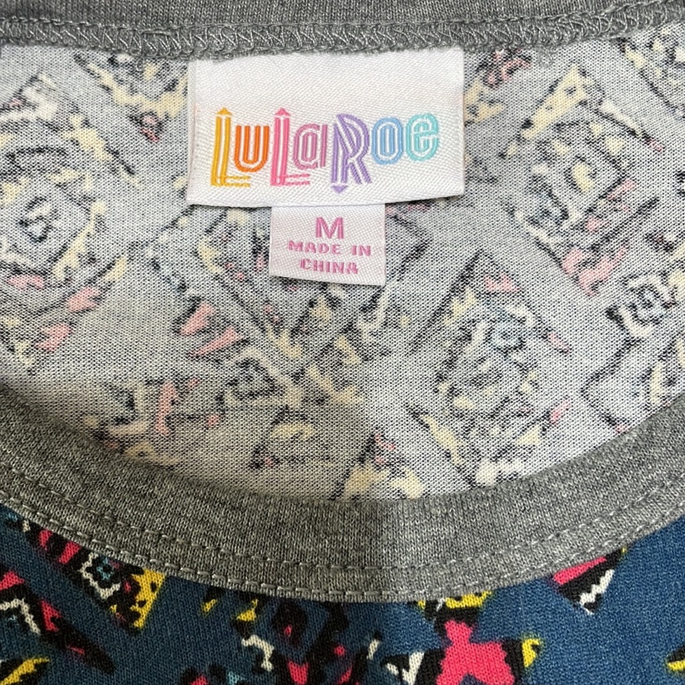 Lularoe Medium Randy - Picture 2 of 5